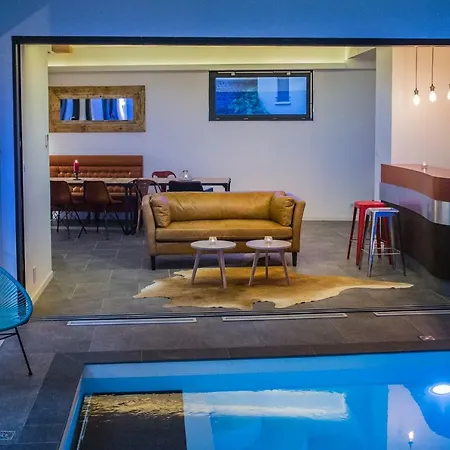 Pradelle Et Swimming Pool ベッド・アンド・ブレックファスト