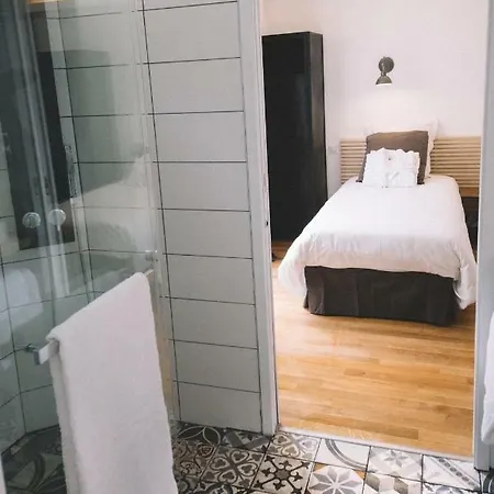Pradelle Et Swimming Pool 2* クレルモン・フェラン